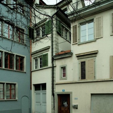 Dachausbau Altstadthaus Leuengasse 12, Zürich (14.Jh.); 1990